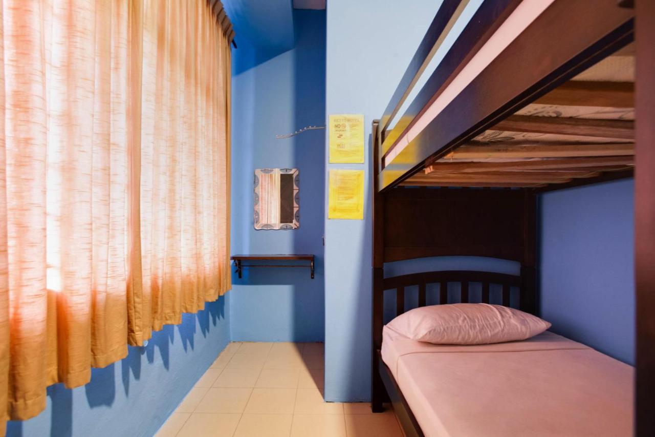 Spot On 89644 Retto Hotel Skudai Buitenkant foto